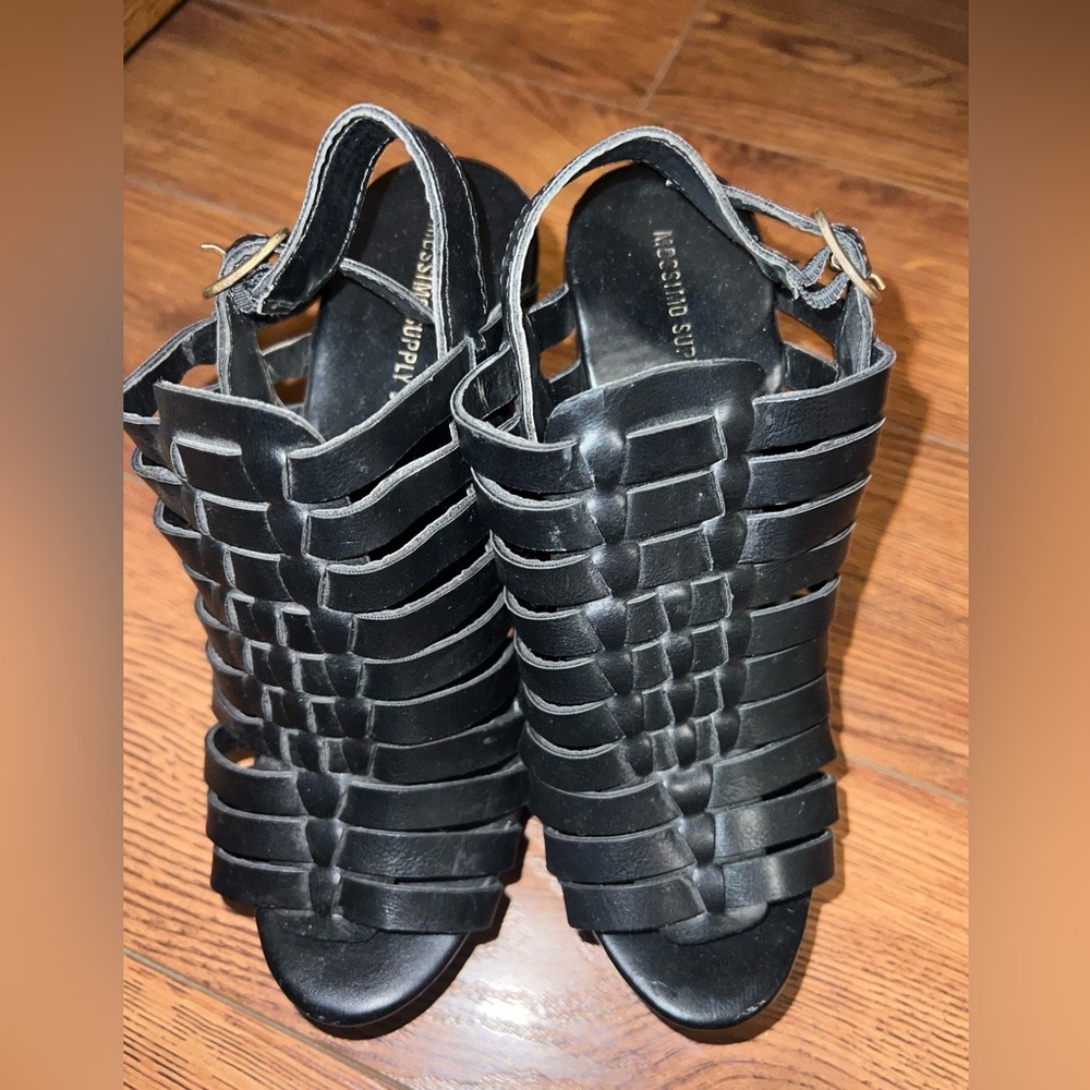 Black summer Wedges